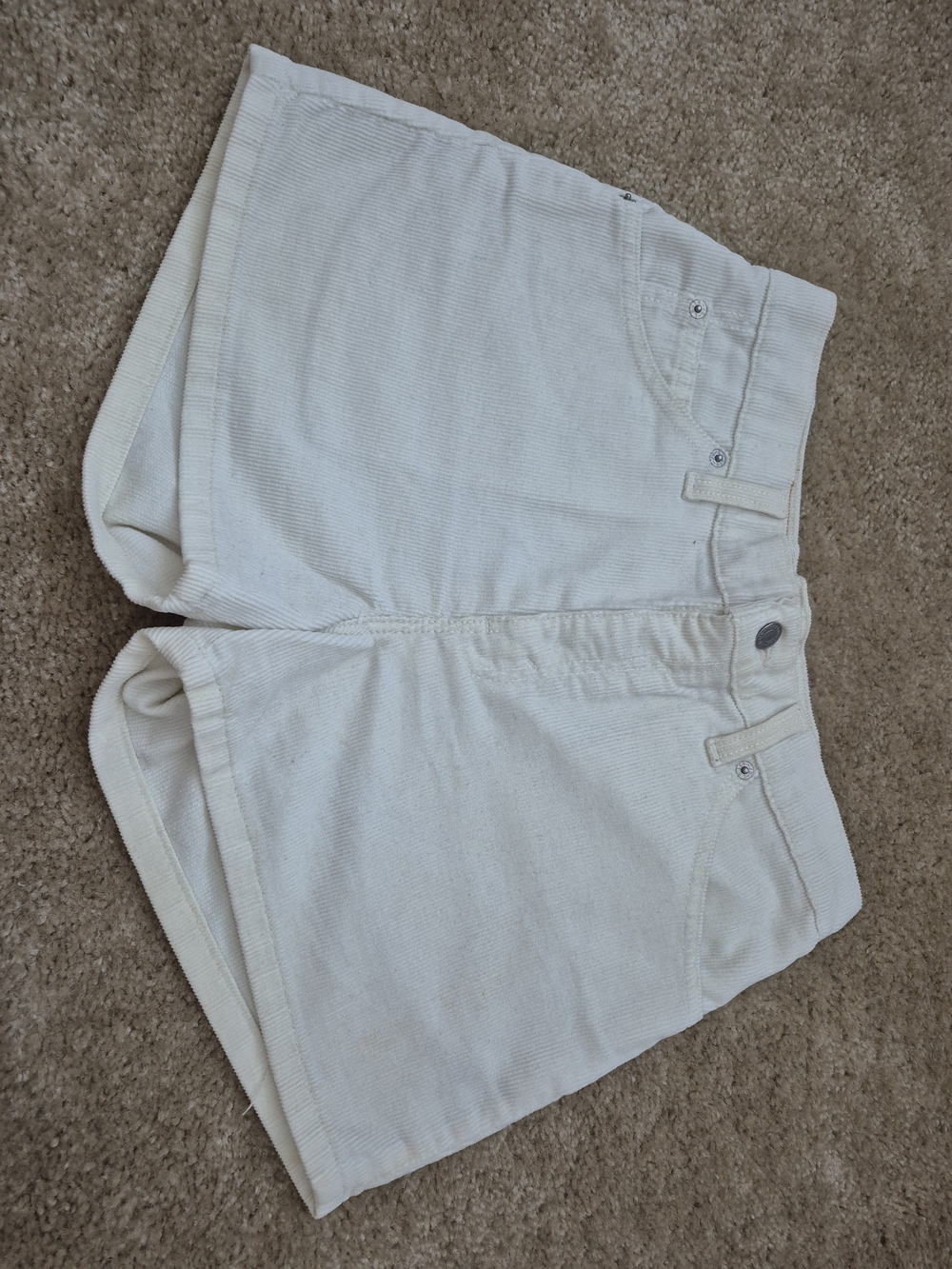Vintage Levis 913 orange tab courdoroy shorts regular for size 9